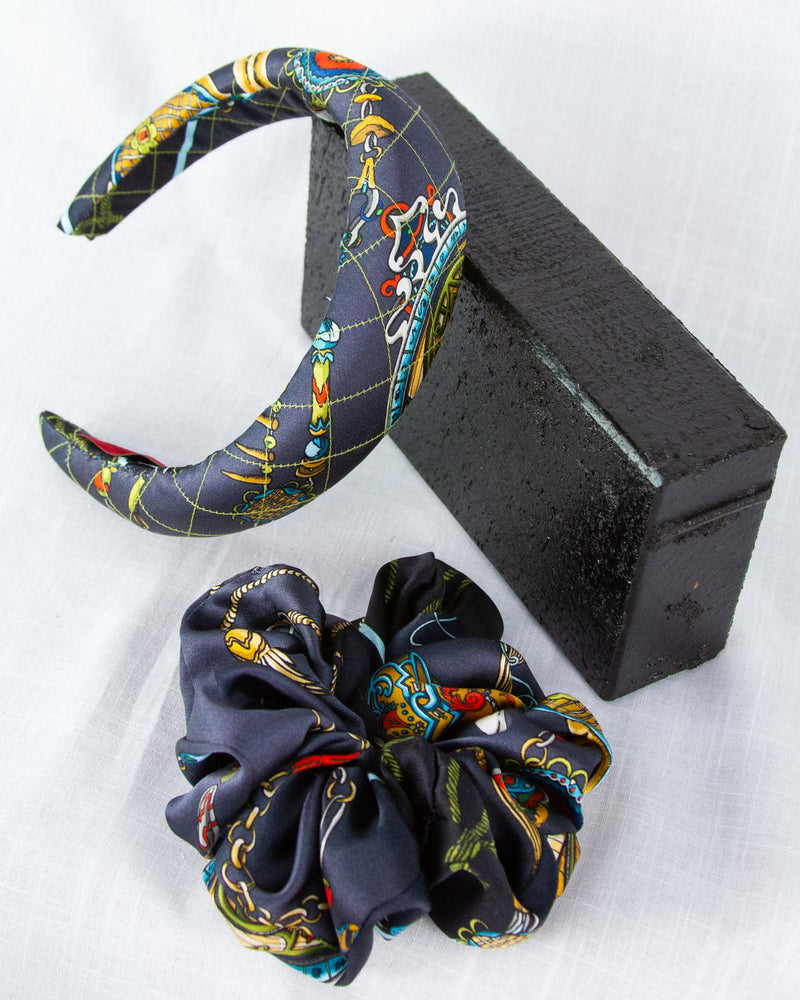 The Queen Scrunchie